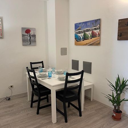 Peaceful Apartment For 4 비엔나 외부 사진