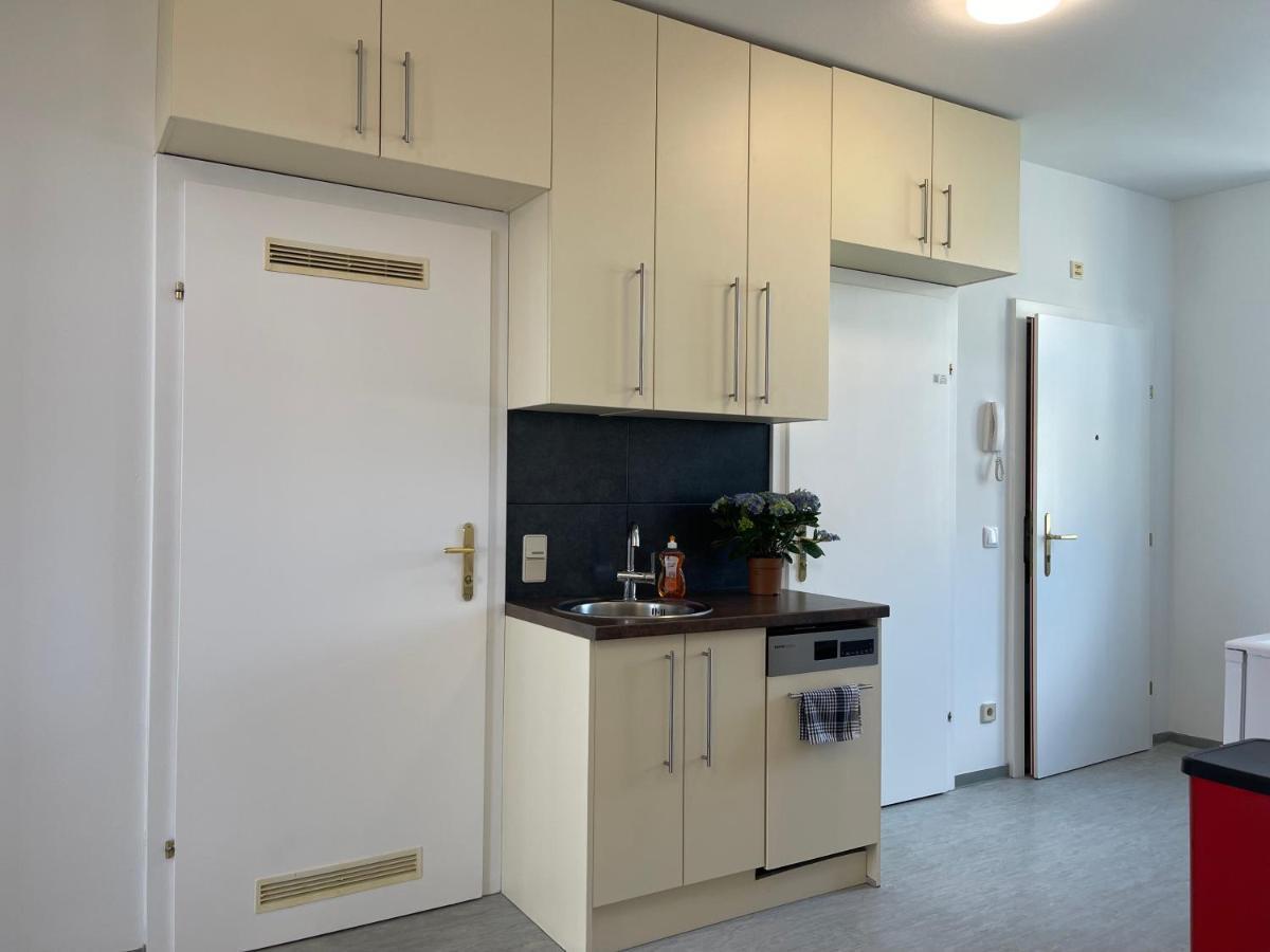 Peaceful Apartment For 4 비엔나 외부 사진