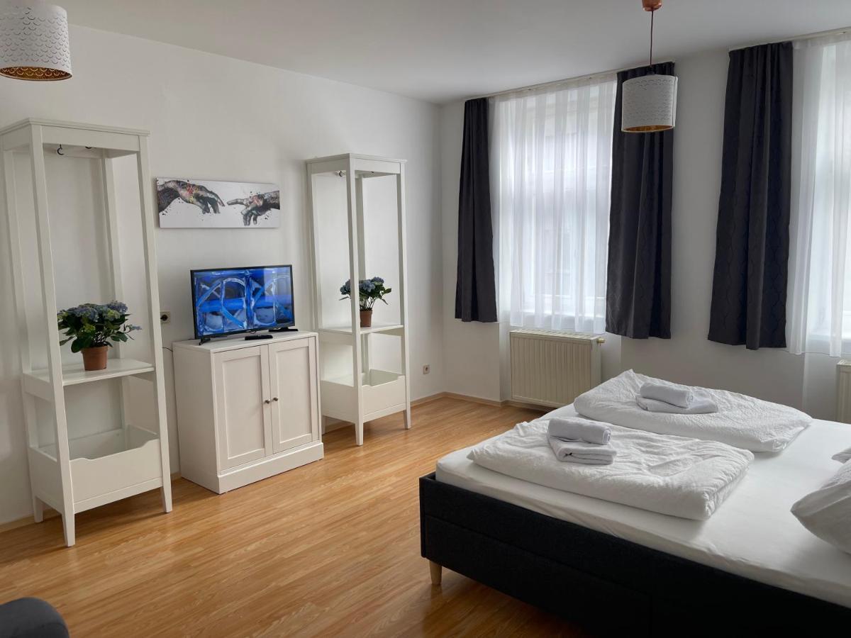 Peaceful Apartment For 4 비엔나 외부 사진