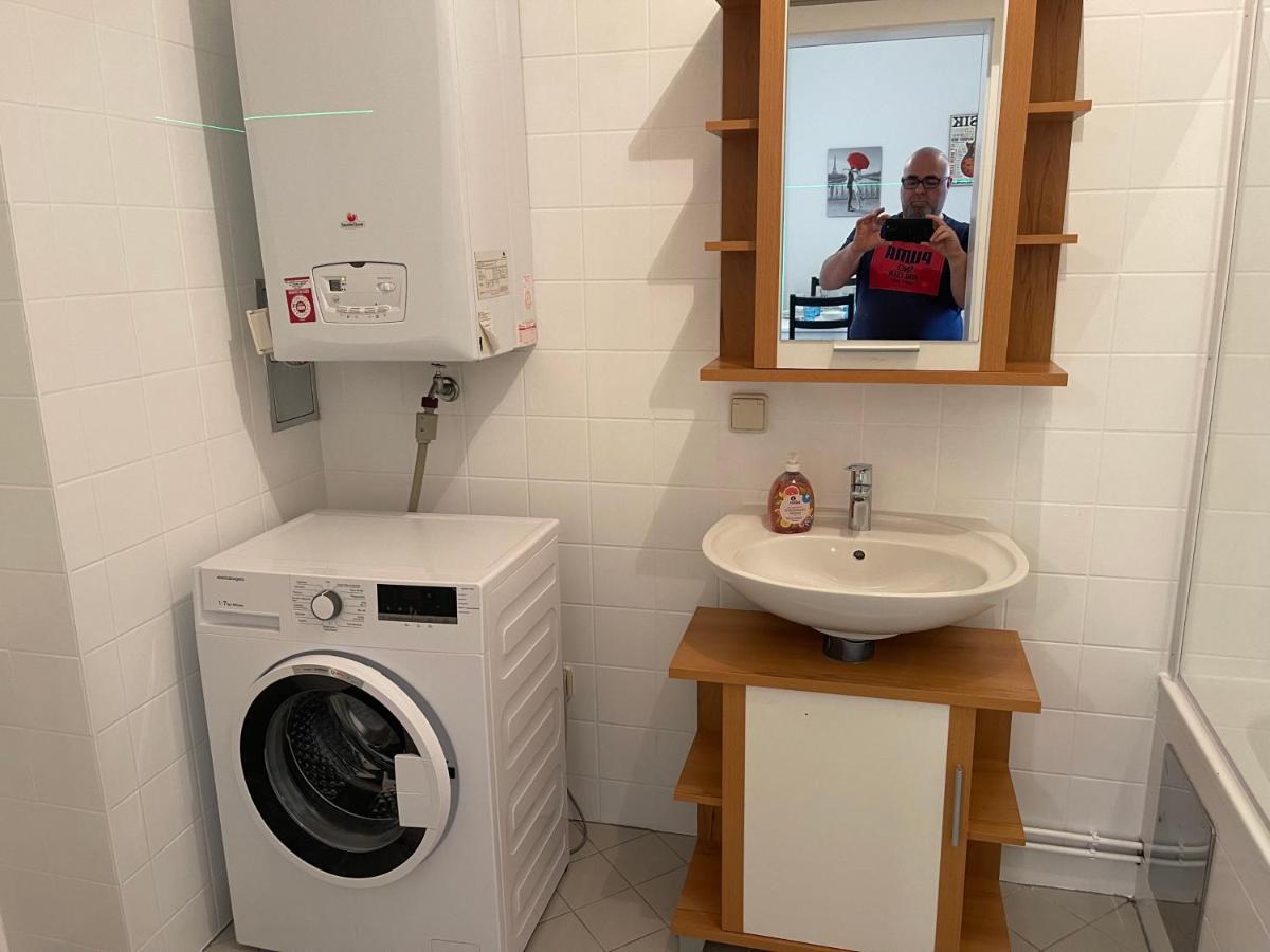 Peaceful Apartment For 4 비엔나 외부 사진
