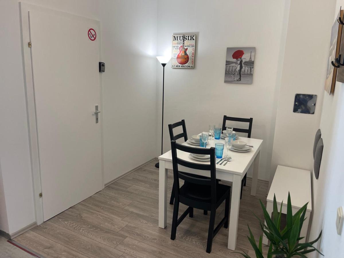 Peaceful Apartment For 4 비엔나 외부 사진